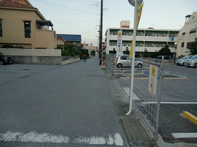 新都心周辺 超格安コインパーキング 有料駐車場 那覇市那覇市天久１丁目 タイムズ２４ｈ 那覇市の契約駐車場 コインパーキング情報